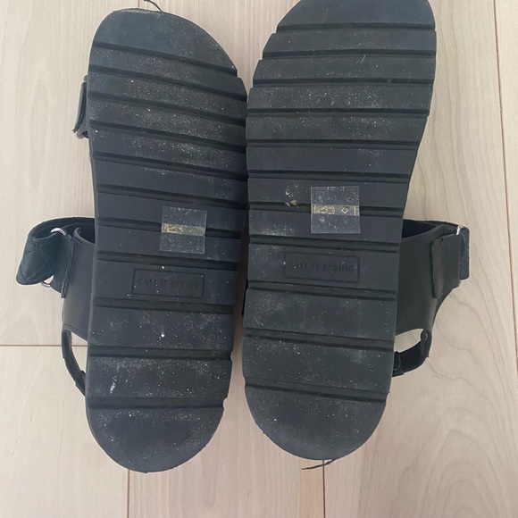 Sandals - Picture 2 of 3